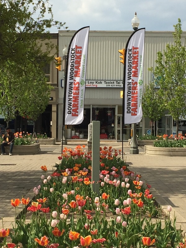 Downtown Woodstock Farmers’ Market Country 104